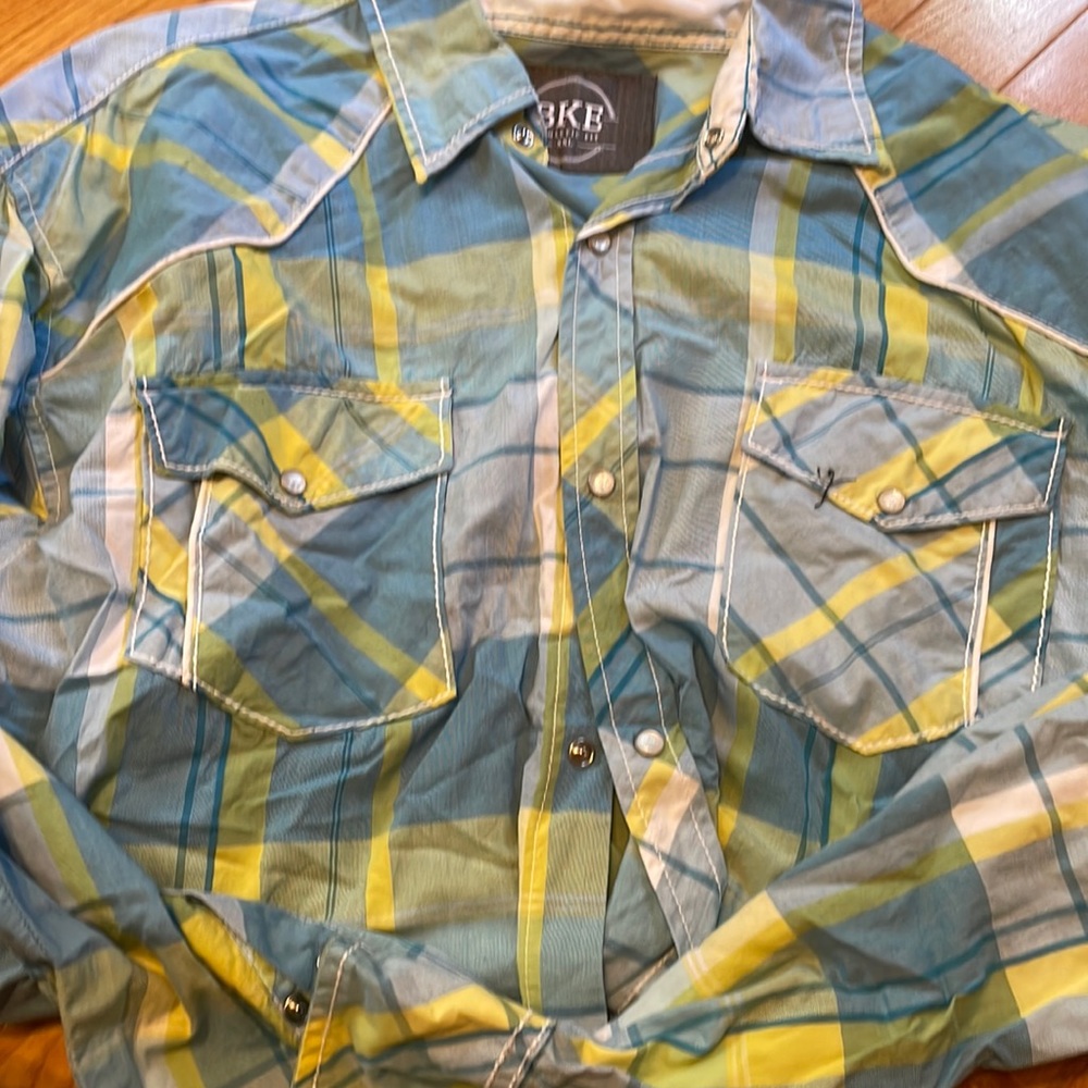 Men’s buckle long sleeve shirt